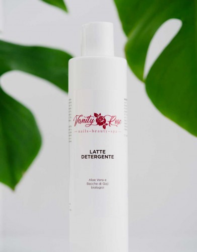 Latte detergente idratante all'aloe vera e bacche di Goji biologici
